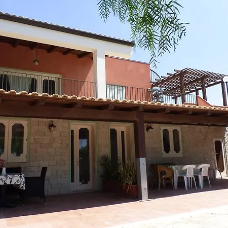 La Villa Rosa Al Mare Pozzallo Exterior photo